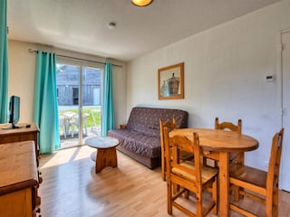 Apartment Montaignac-Saint-Hippolyte  14