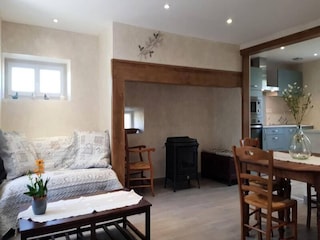 Apartment Montaignac-Saint-Hippolyte  9