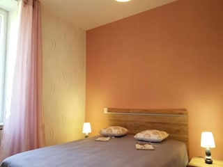 Apartment Montaignac-Saint-Hippolyte  15