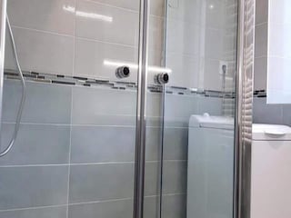 Apartment Montaignac-Saint-Hippolyte  20