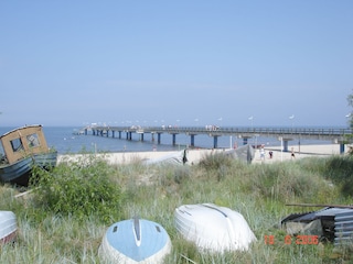 Blick zur Ostsee mit der Bansiner Seebrücke