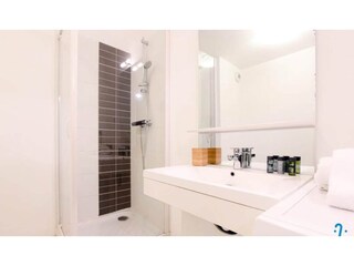 Apartment Bordeaux Environment 25