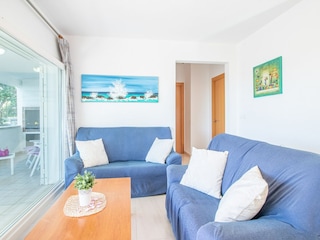 Villa Roses Features 25