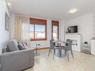 Apartamento Roses Características 7