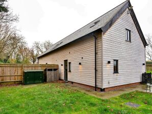 Cottage nella Foresta Inglese con Giardino