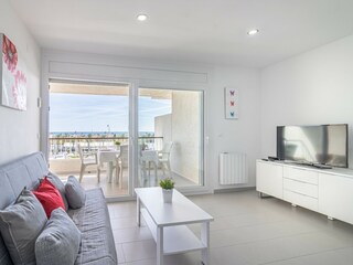 Apartment Empuriabrava Features 20