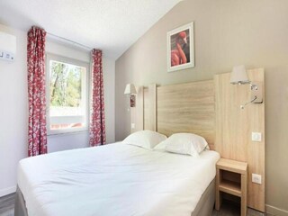 Apartment Arles  12