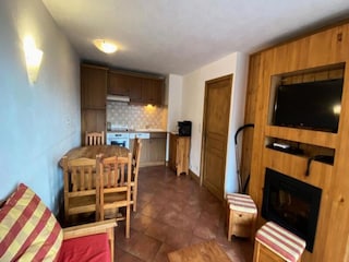 Apartment Cesana Torinese  8