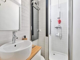 Apartment Paris Features 10
