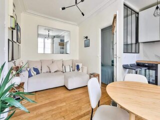 Apartment Paris Features 12