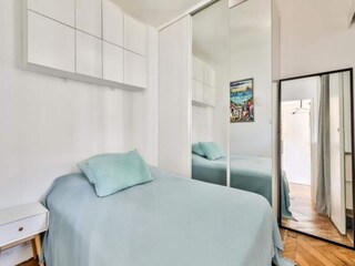 Apartment Paris Features 17