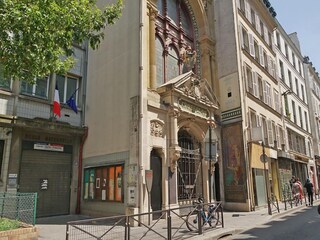Apartment Paris Environment 24