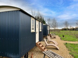 Chalet Buckingham Outdoor Recording 3