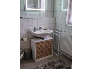 Badezimmer neu gefliest.