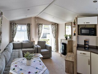 Trailer Milford-on-Sea Features 16