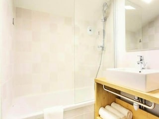 Apartment Châtel Ausstattung 22