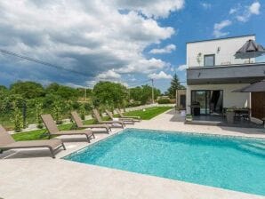 Villa Emma Louisa in Mužini