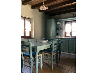 Kitchen dining room