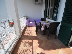 Holiday apartment Esmeralda