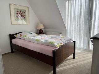 Schlafzimmer 2