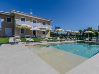 Villa Morrovalle  2