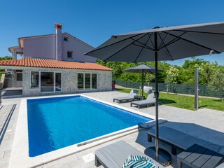 Appartamento per vacanze Raša Registrazione all'aperto 1