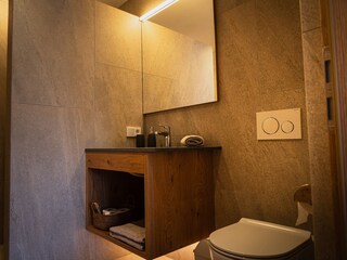 Badezimmer 2