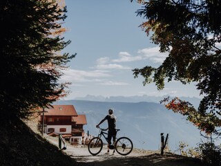 Vigljoch mit dem Fahrrad (Foto: lanaregion.it/Wittreck)