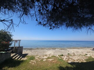 Strand, kristallklares Meer