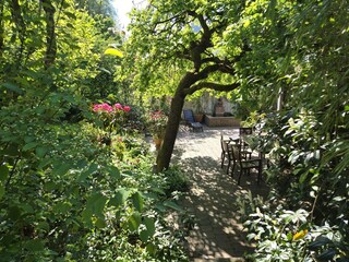 Untere Terrasse Wohnzimmer