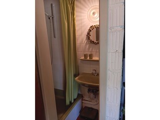 Dusch und Waschzelle Gästezimmer 1. Stock