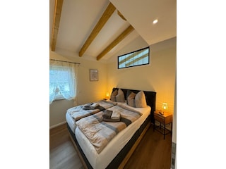 Zimmer Berlin, Bett