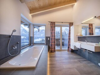 Holiday park Neukirchen am Großvenediger Features 35