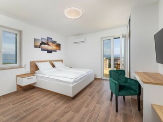 Villa Vrbnik Features 25
