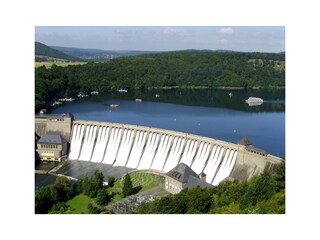 Sperrmauer Edersee