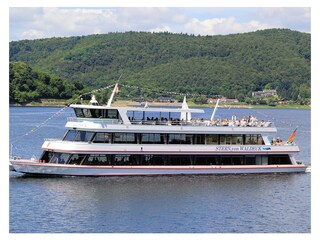 Schifffahrt am Edersee