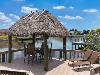 A place to relax by the canal at Cape Coral