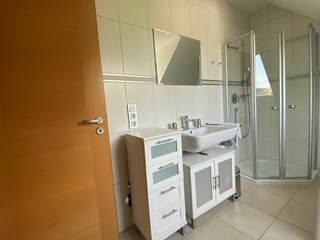 Bild Badezimmer mit Dusche