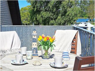 Fewo Boje mit Wassergrundstück und Bootsanlegestelle