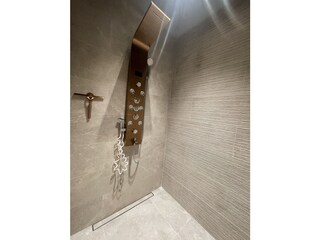 Bathroom 4