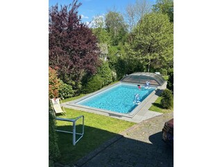 Aussenpool 27° - April-Oktober