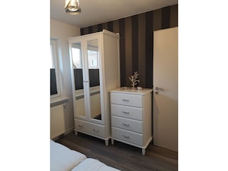 Schlafzimmer 1.2