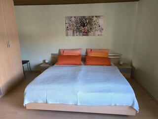 Schlafzimmer 2