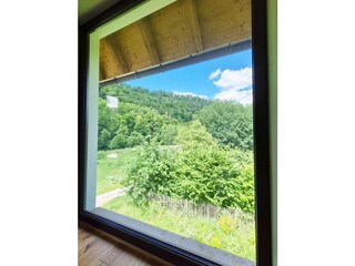Blick aus der Bibliothek zur Werra und ins Werratal