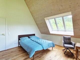 Schlafzimmer Osten, Blick ins Zimmer