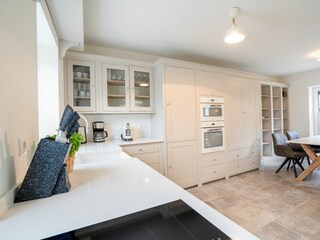 Eleganz trifft Komfort – Ferienwohnung mit Sauna & Balkon