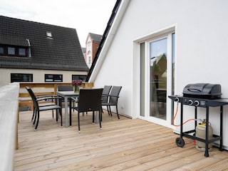 Eleganz trifft Komfort – Ferienwohnung mit Sauna, Grill & Balkon