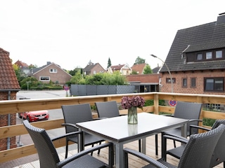 Eleganz trifft Komfort – Ferienwohnung mit Sauna & Balkon