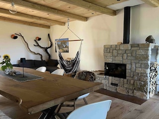 Der Holzofen für die kalte Jahreszeit