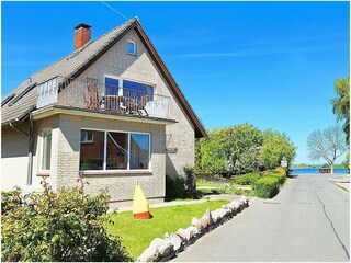 Fewo Boje mit Wassergrundstück und Bootsanlegestelle